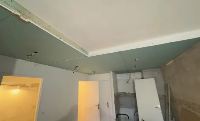 Faux-plafond avant 
